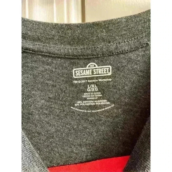 Sesame street Red Hohoho Long Line Long Sleeve Top, L/XL - Picture 6 of 7